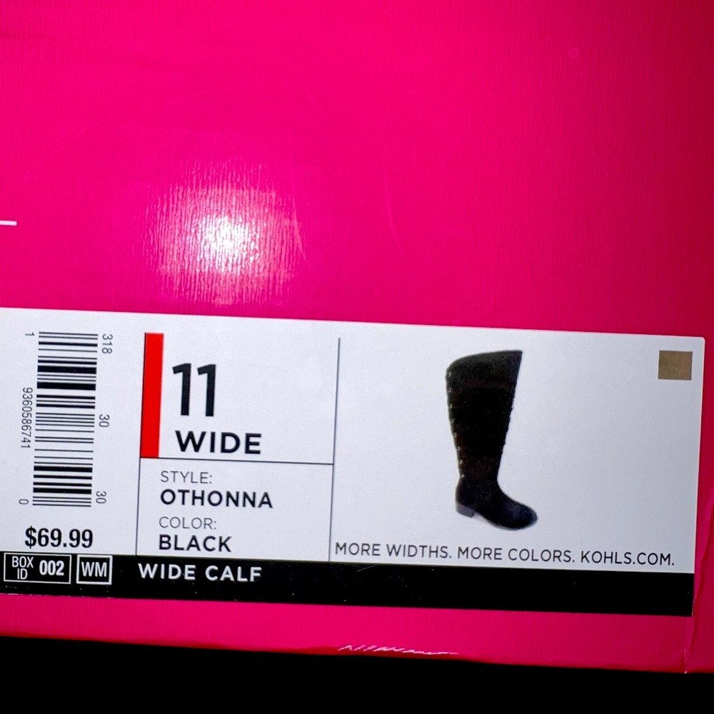 Knee Boots NWT 11W tie back.